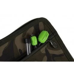 Etui Fox Camolite Mini Micron -Pêche Rabais Boutique CLU452 Fox Camolite Mini Micron Case showing zip pocket contents 550x550w